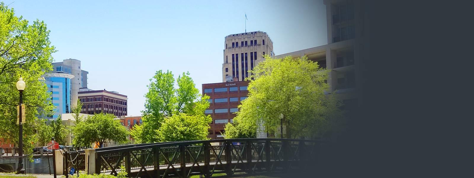 keilen law building in downtown 卡拉马祖 michigan skyline